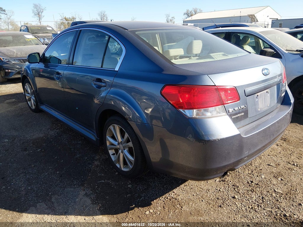 2013 Subaru Legacy 2.5I Premium photo 3
