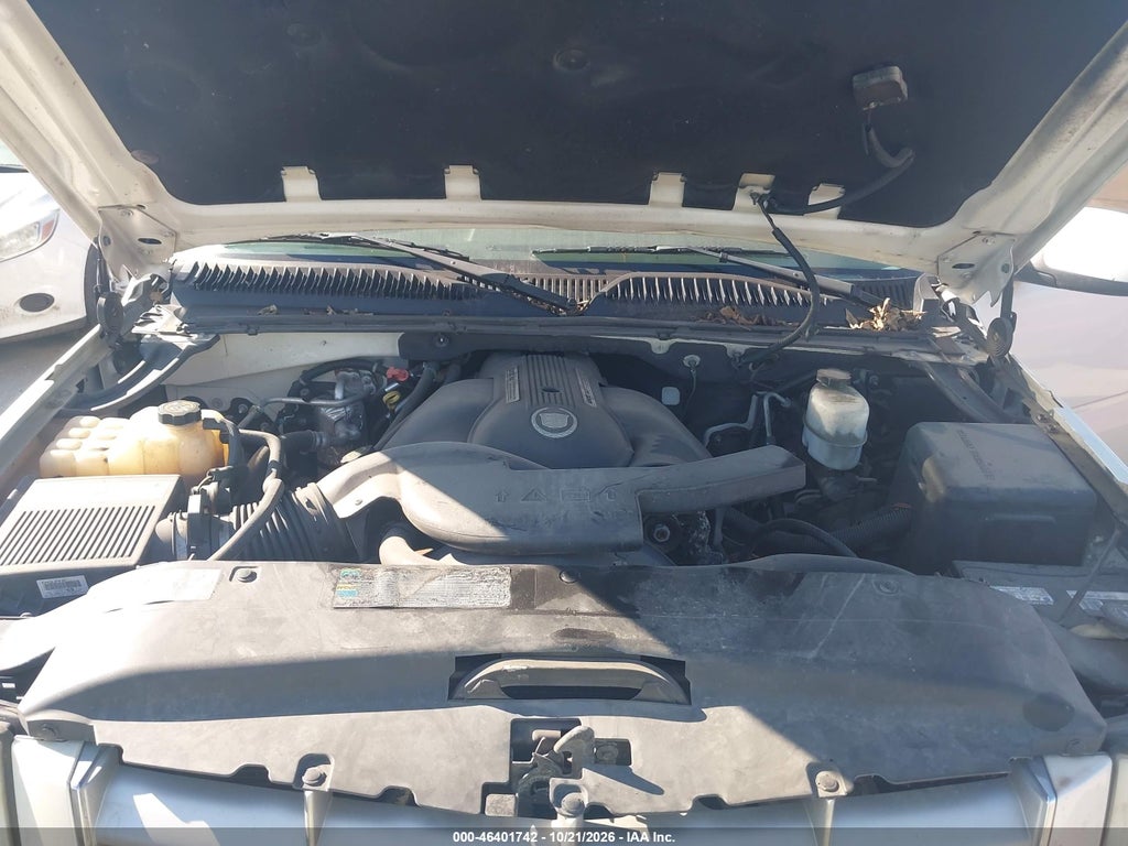 2002 Cadillac Escalade Standard photo 10