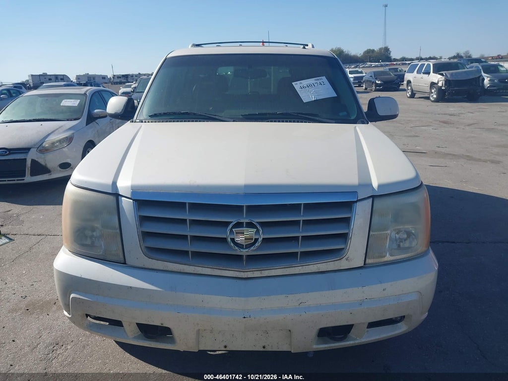 2002 Cadillac Escalade Standard photo 6