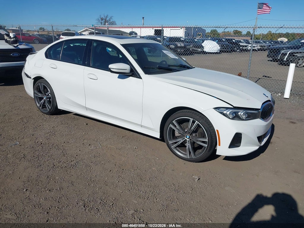 BMW 330 2023