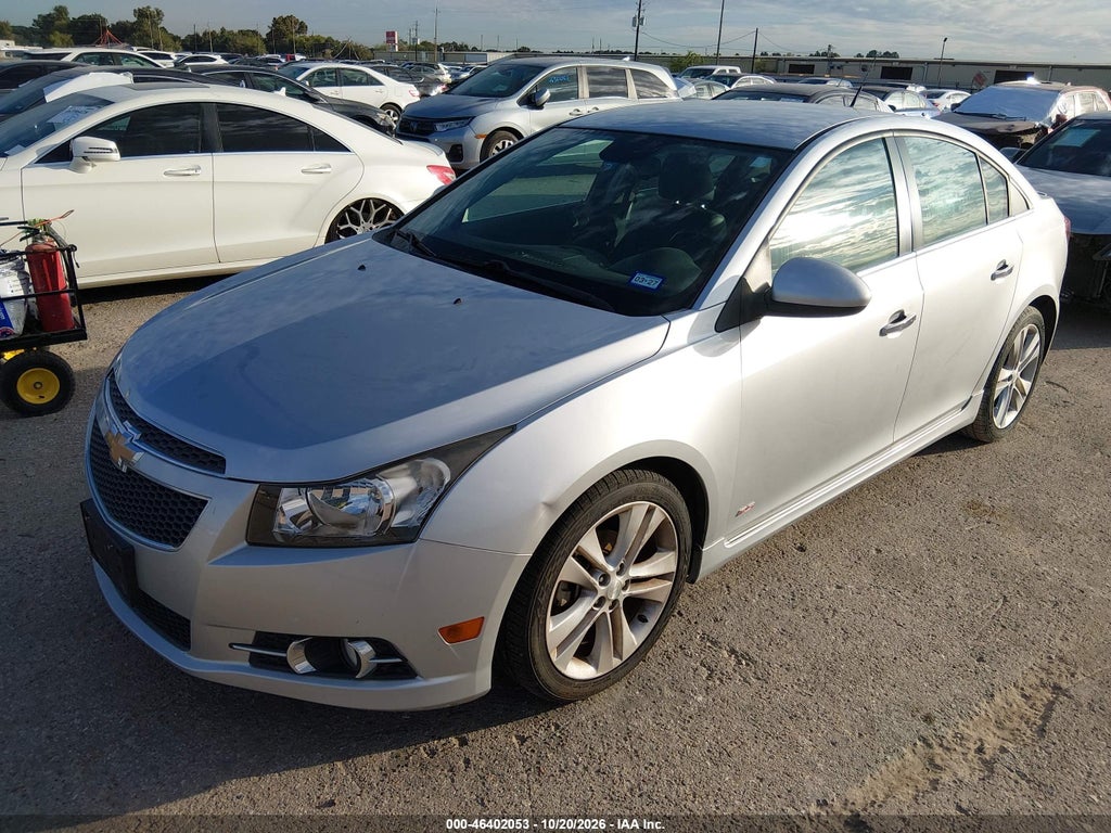 2013 Chevrolet Cruze LTZ photo 2