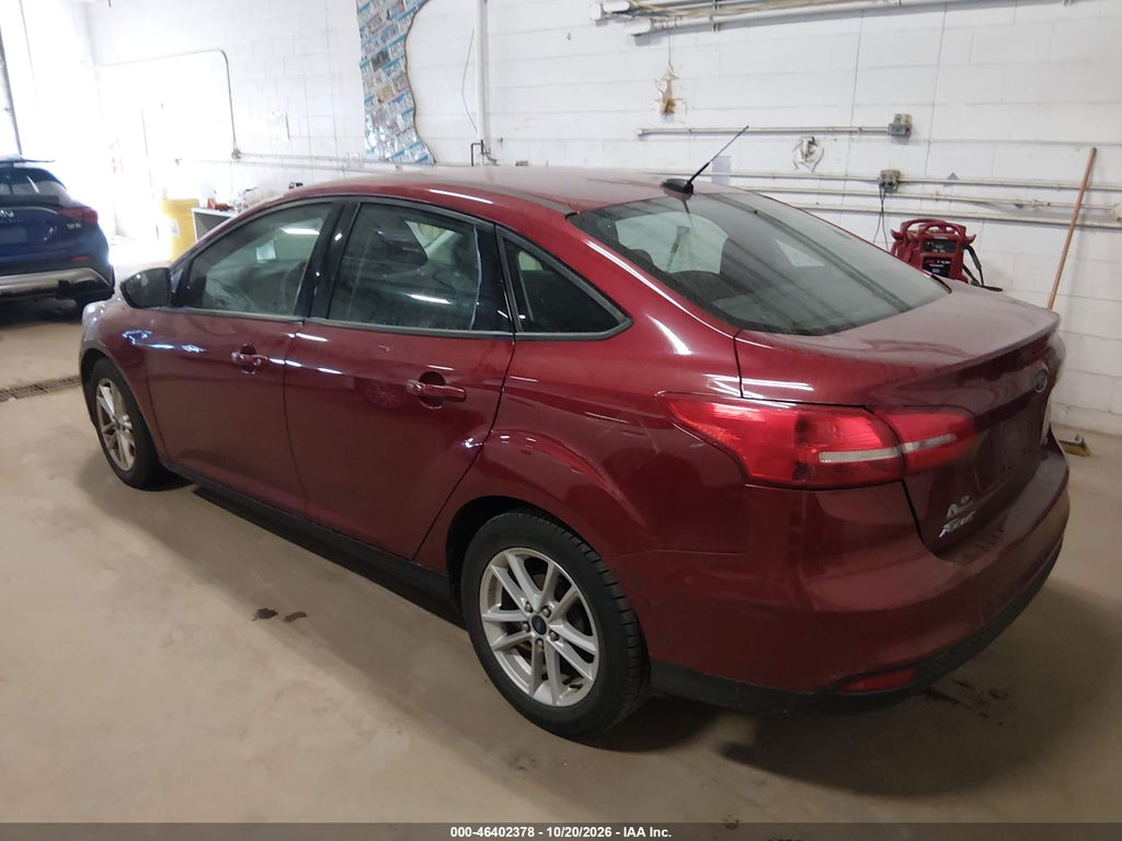 2017 Ford Focus SE photo 3