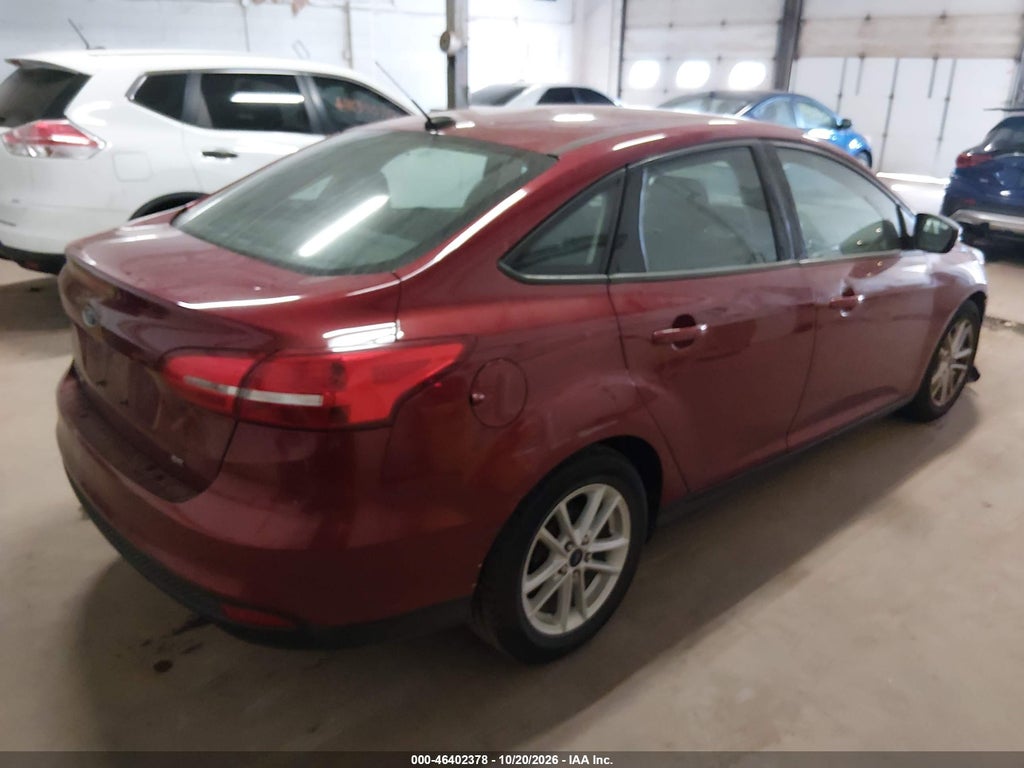 2017 Ford Focus SE photo 4