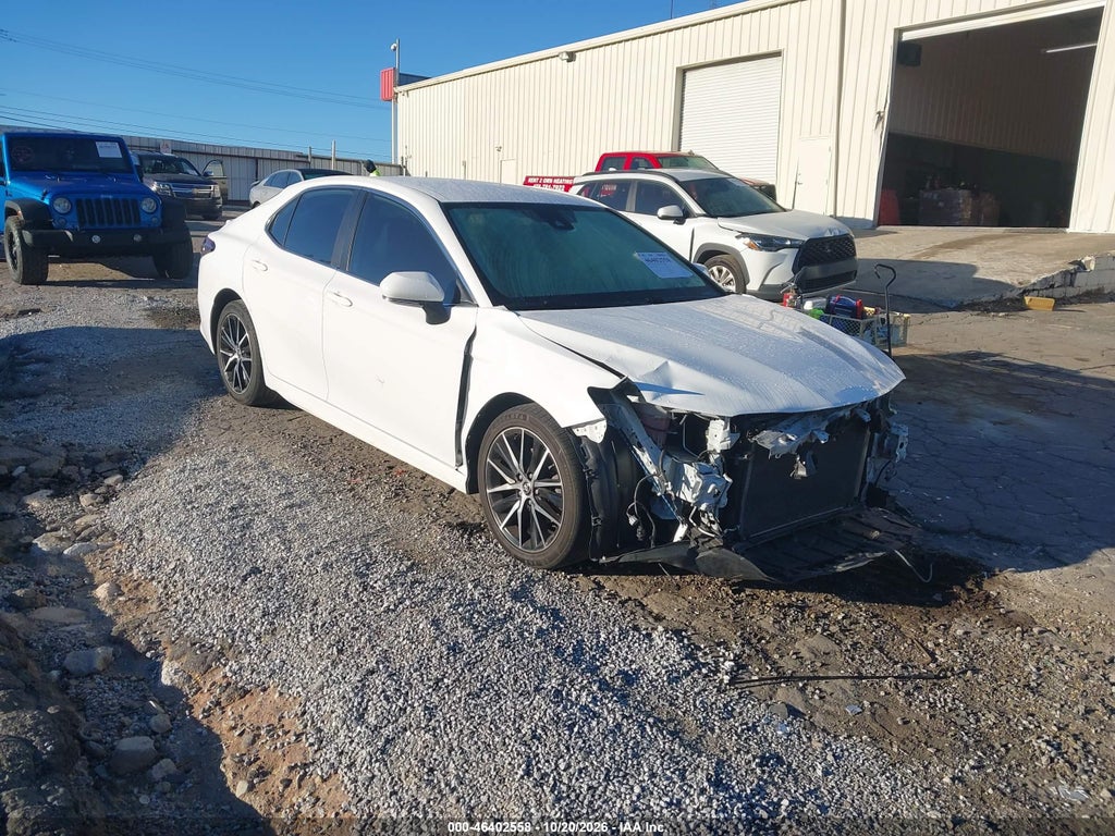 TOYOTA CAMRY 2022