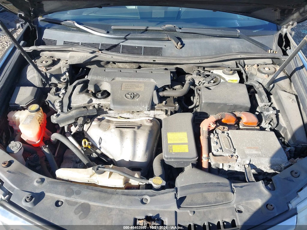 2014 Toyota Camry Hybrid XLE photo 10