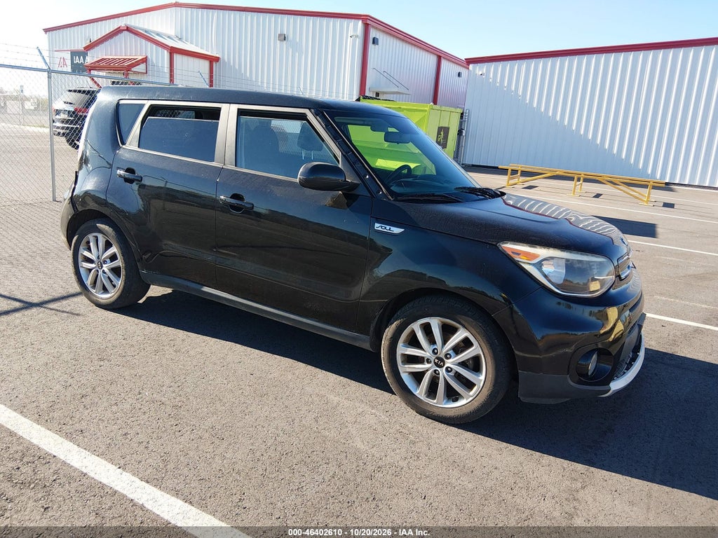 2018 Kia Soul + photo 1