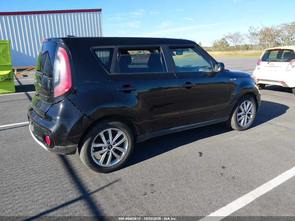 2018 Kia Soul + photo 4