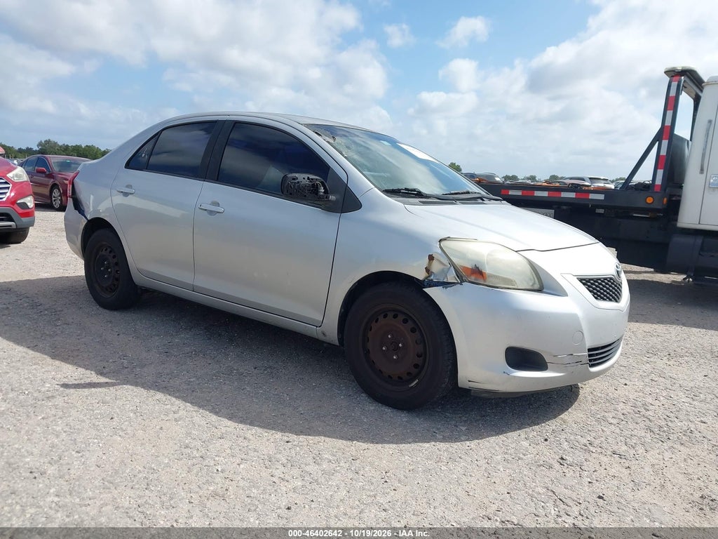 2012 Toyota Yaris photo 1