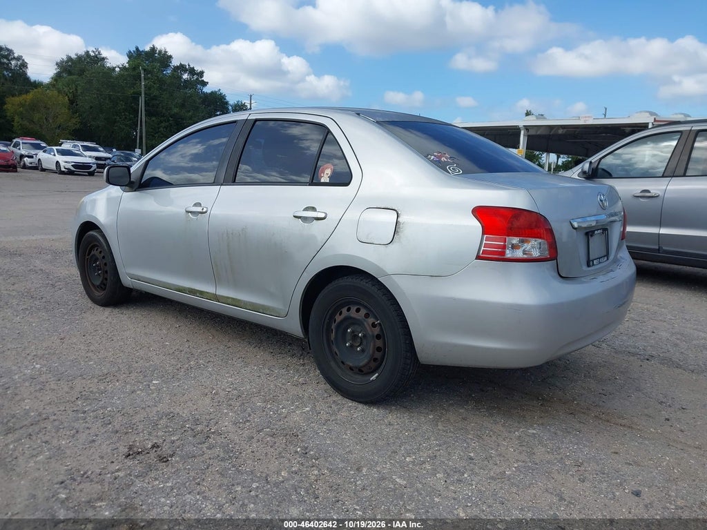 2012 Toyota Yaris photo 3