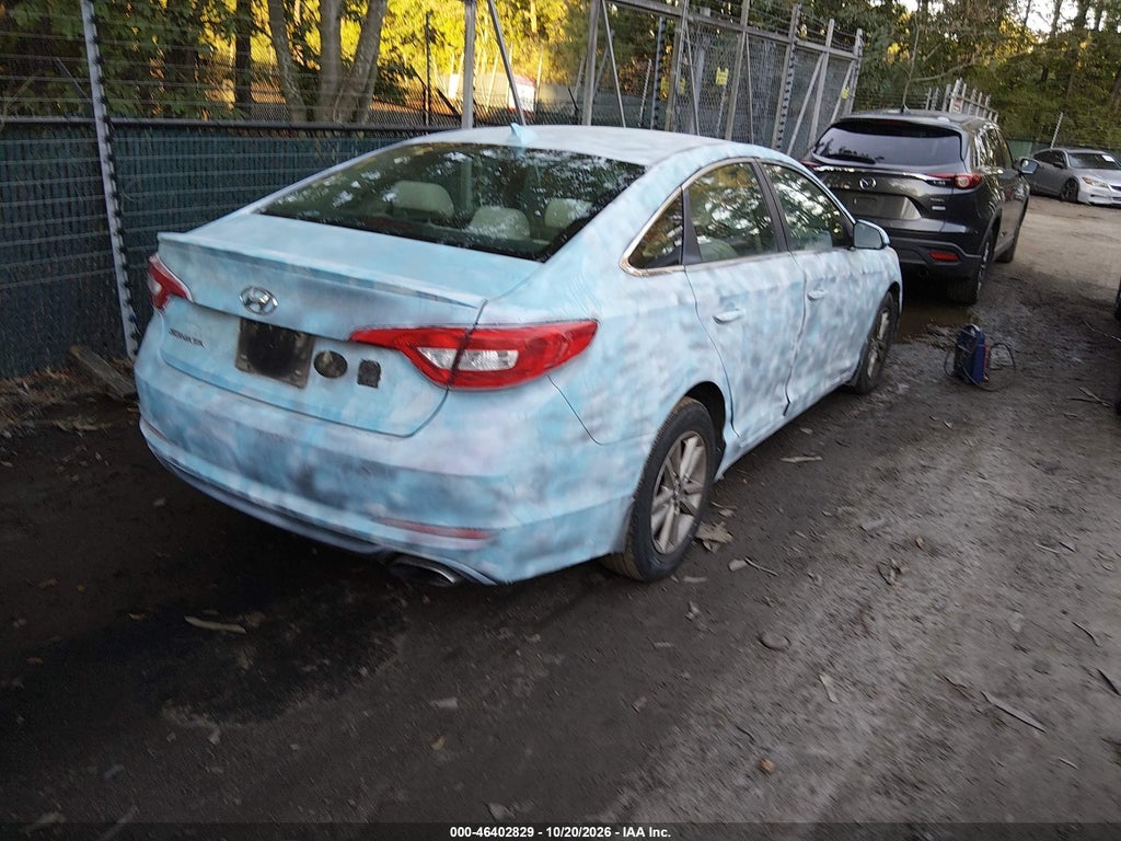 2015 Hyundai Sonata SE photo 4