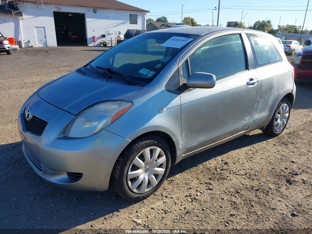 2007 Toyota Yaris photo 2