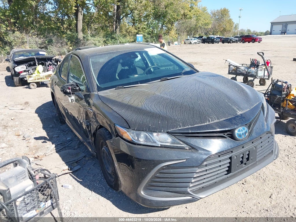 TOYOTA CAMRY 2021
