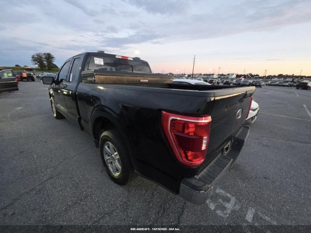 2021 Ford F-150 XLT photo 3
