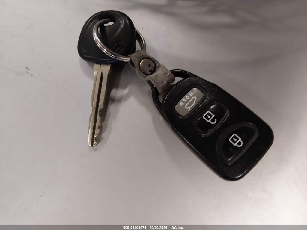 2013 Hyundai Elantra GLS photo 11