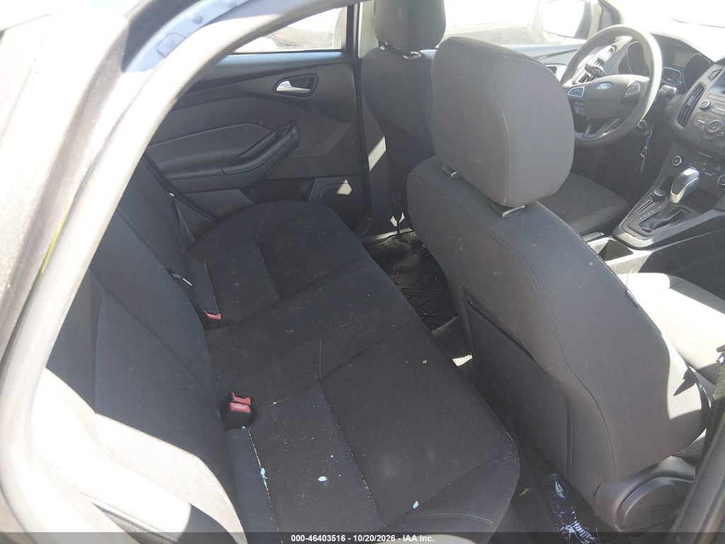 2015 Ford Focus SE photo 8