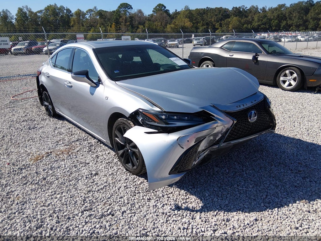 LEXUS ES 300H 2022
