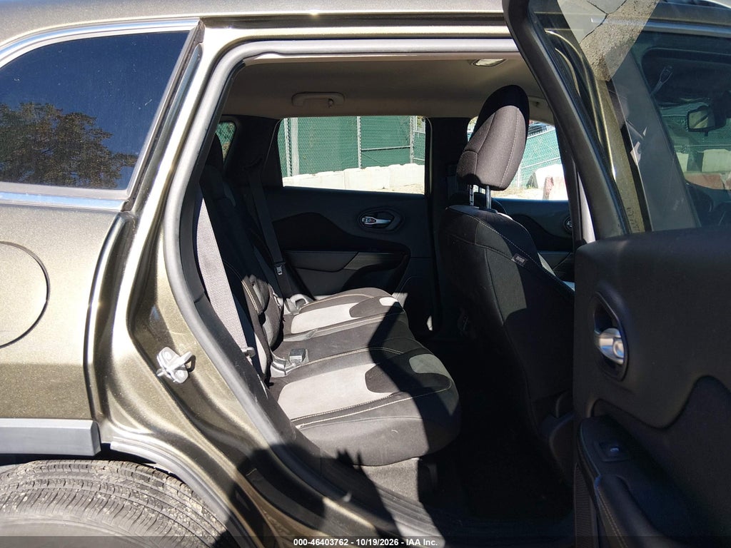 2014 Jeep Cherokee Latitude photo 8
