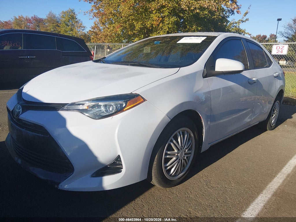 2018 Toyota Corolla LE photo 2