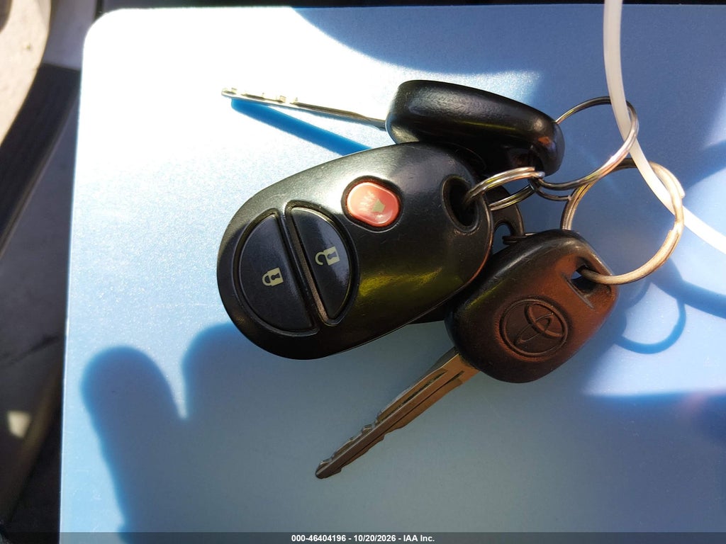 2006 Toyota Sienna LE photo 11