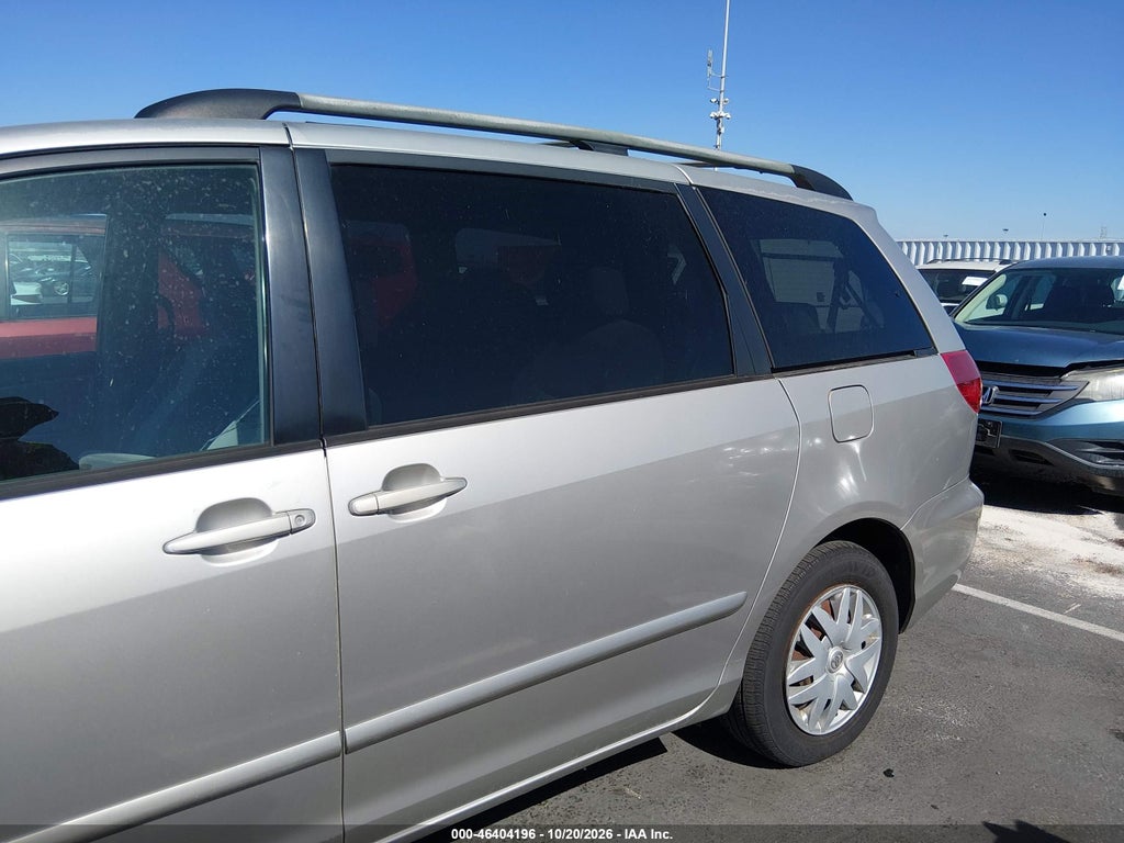2006 Toyota Sienna LE photo 6