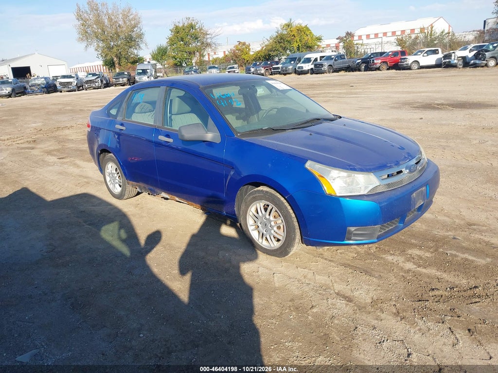 2010 Ford Focus SE photo 1