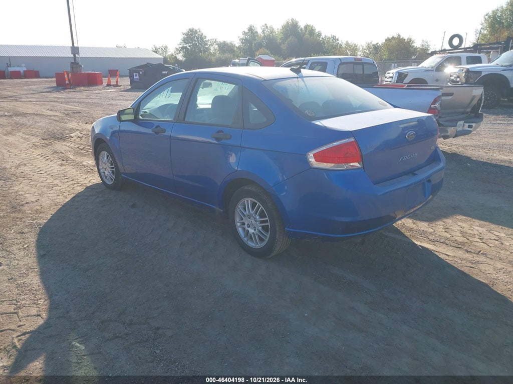 2010 Ford Focus SE photo 3