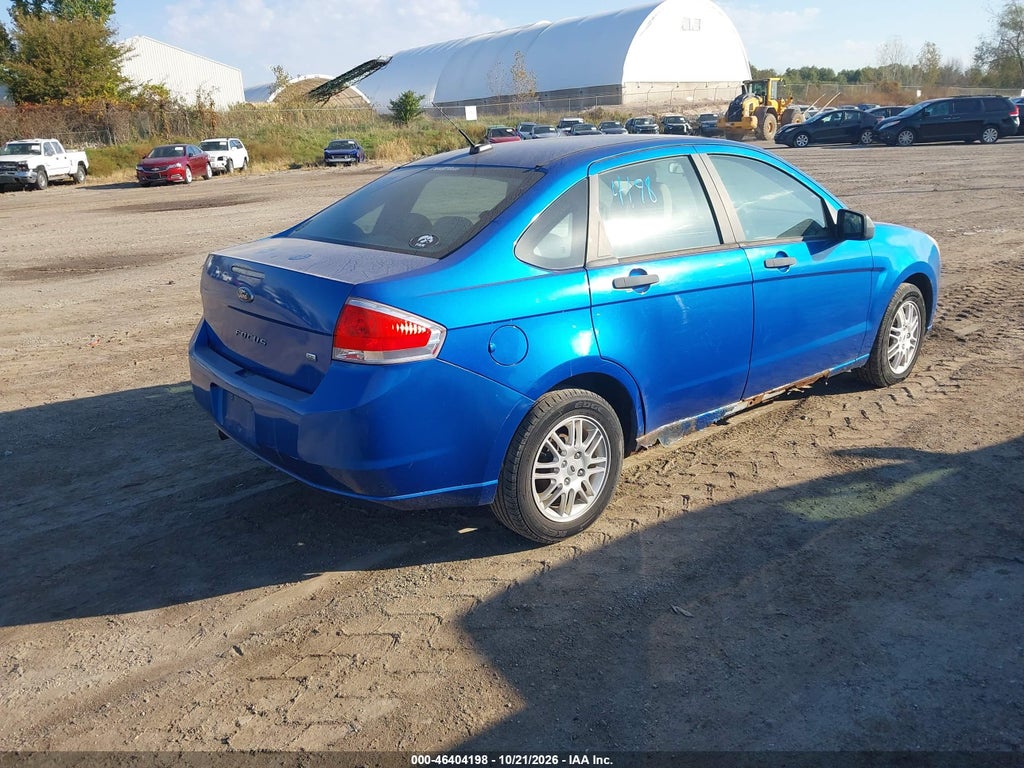 2010 Ford Focus SE photo 4