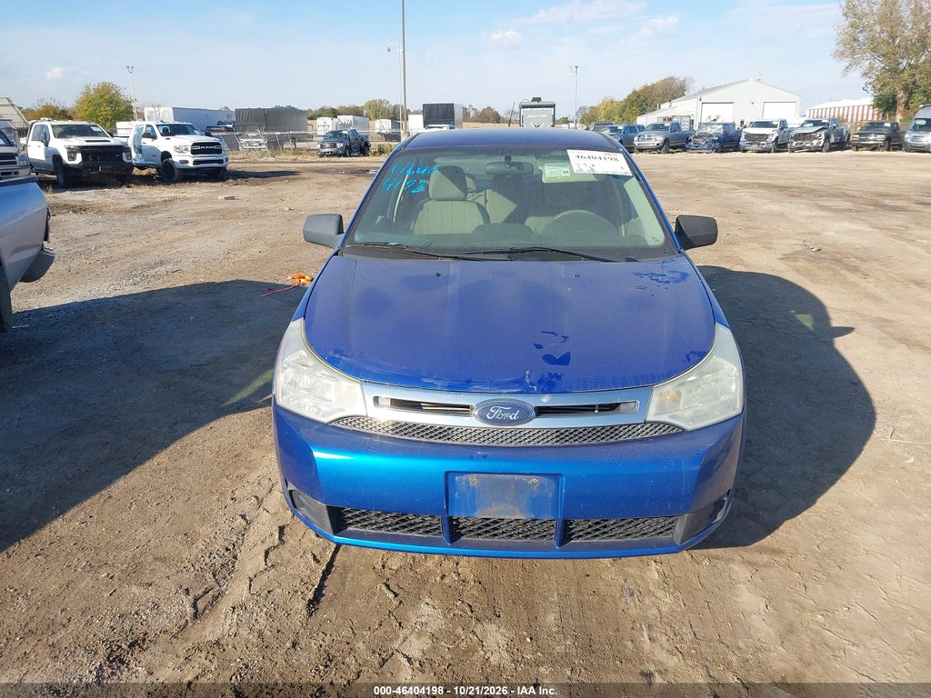 2010 Ford Focus SE photo 6