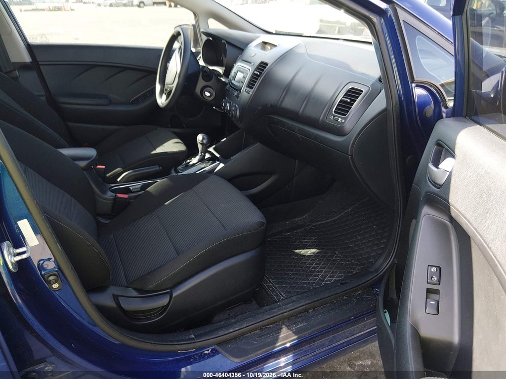 2018 Kia Forte LX photo 5