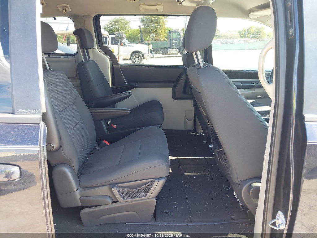 2010 Dodge Grand Caravan SXT photo 8