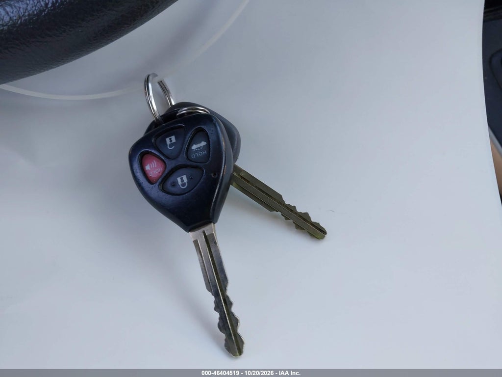 2009 Toyota Corolla LE photo 11