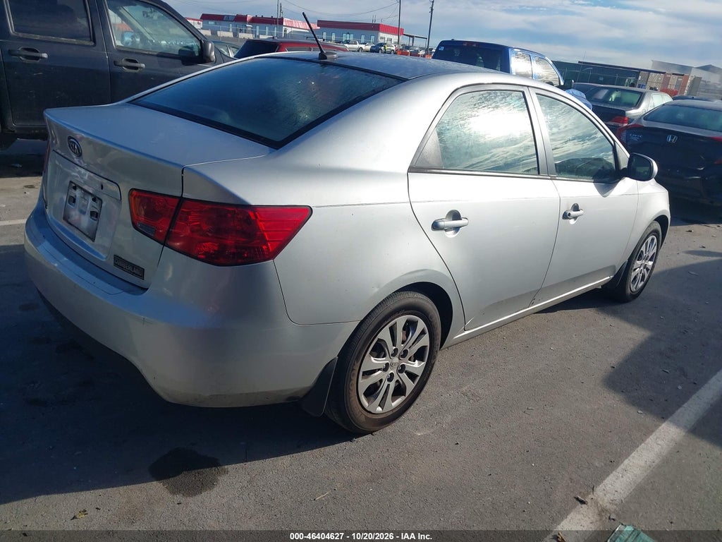 2013 Kia Forte LX photo 4
