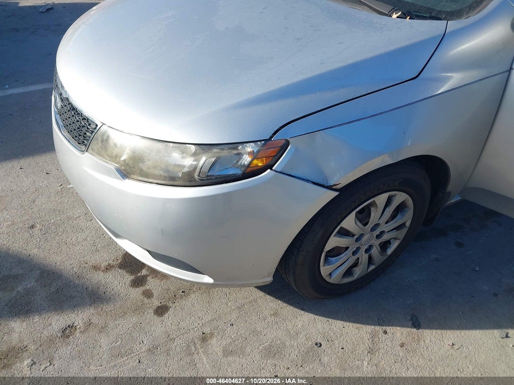 2013 Kia Forte LX photo 6