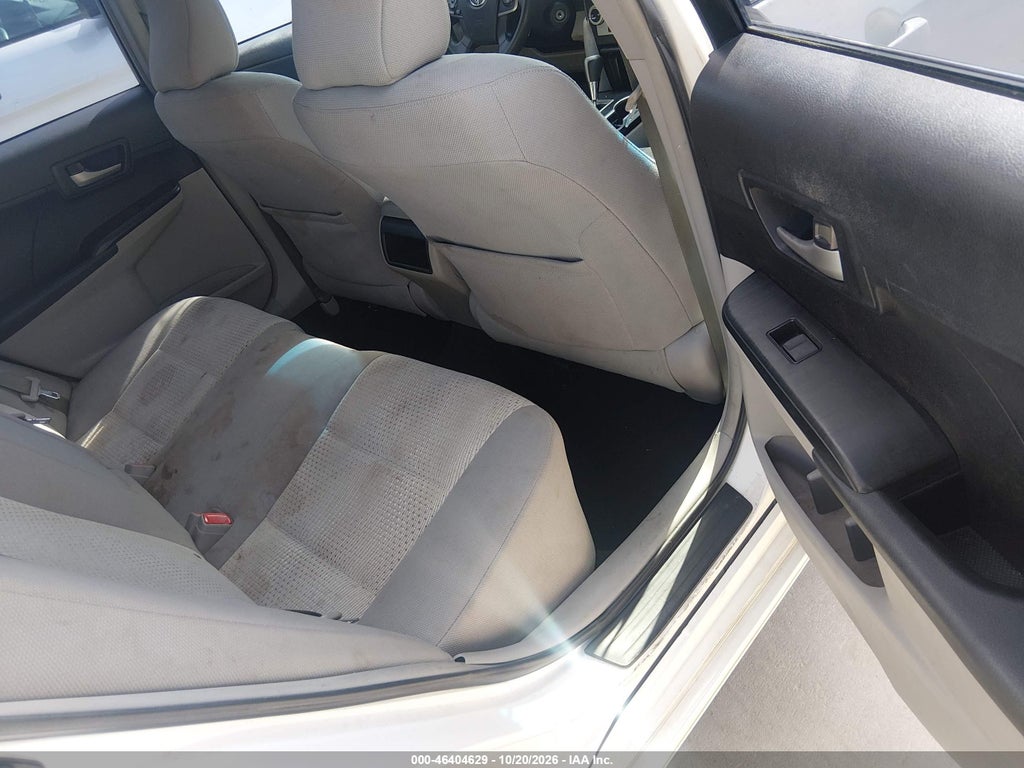 2012 Toyota Camry LE photo 8