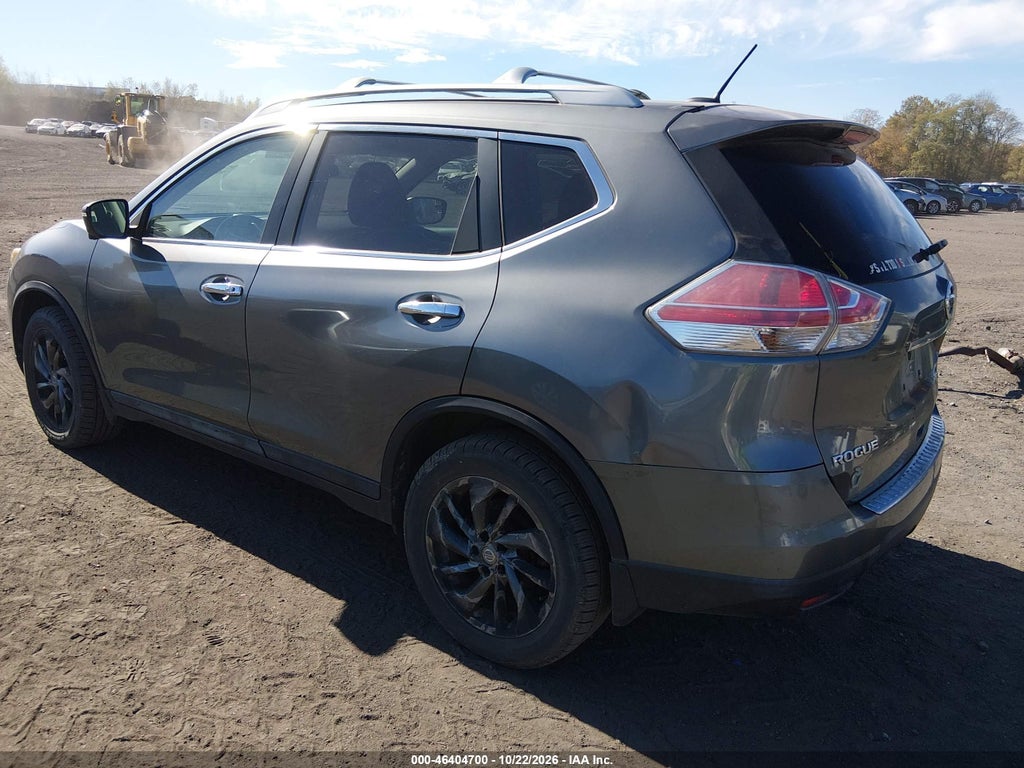 2015 Nissan Rogue SL photo 3