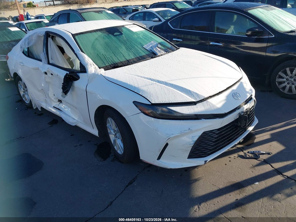 TOYOTA CAMRY 2026