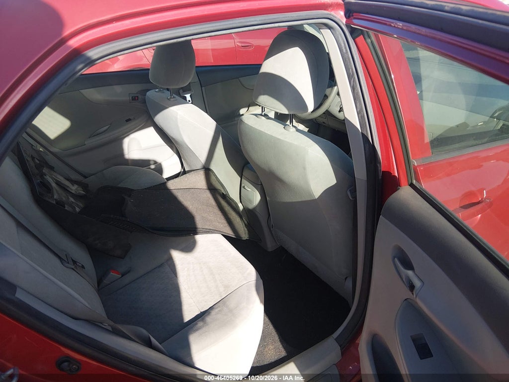 2009 Toyota Corolla LE photo 8