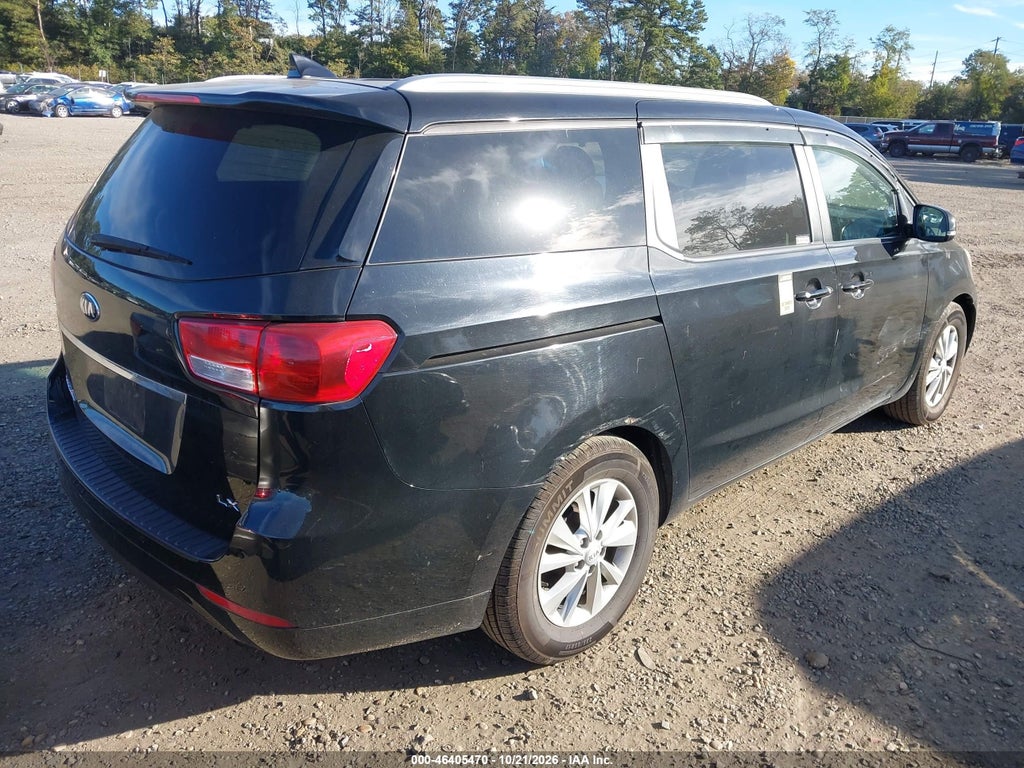 2018 Kia Sedona LX photo 4