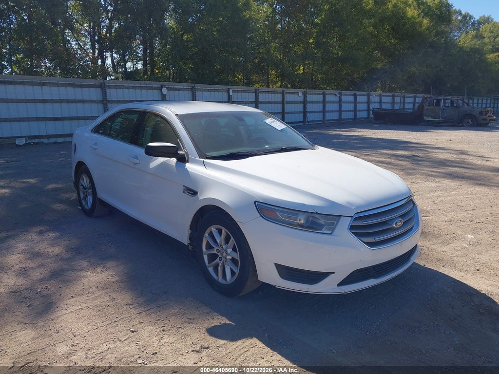 2013 Ford Taurus SE photo 1