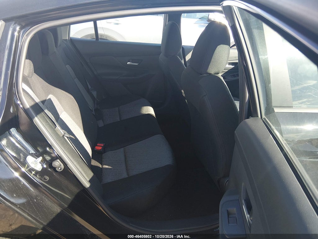 2027 Nissan Sentra photo 8