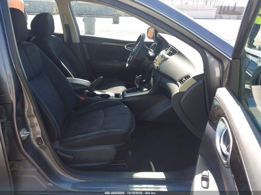 2017 Nissan Sentra SV photo 5