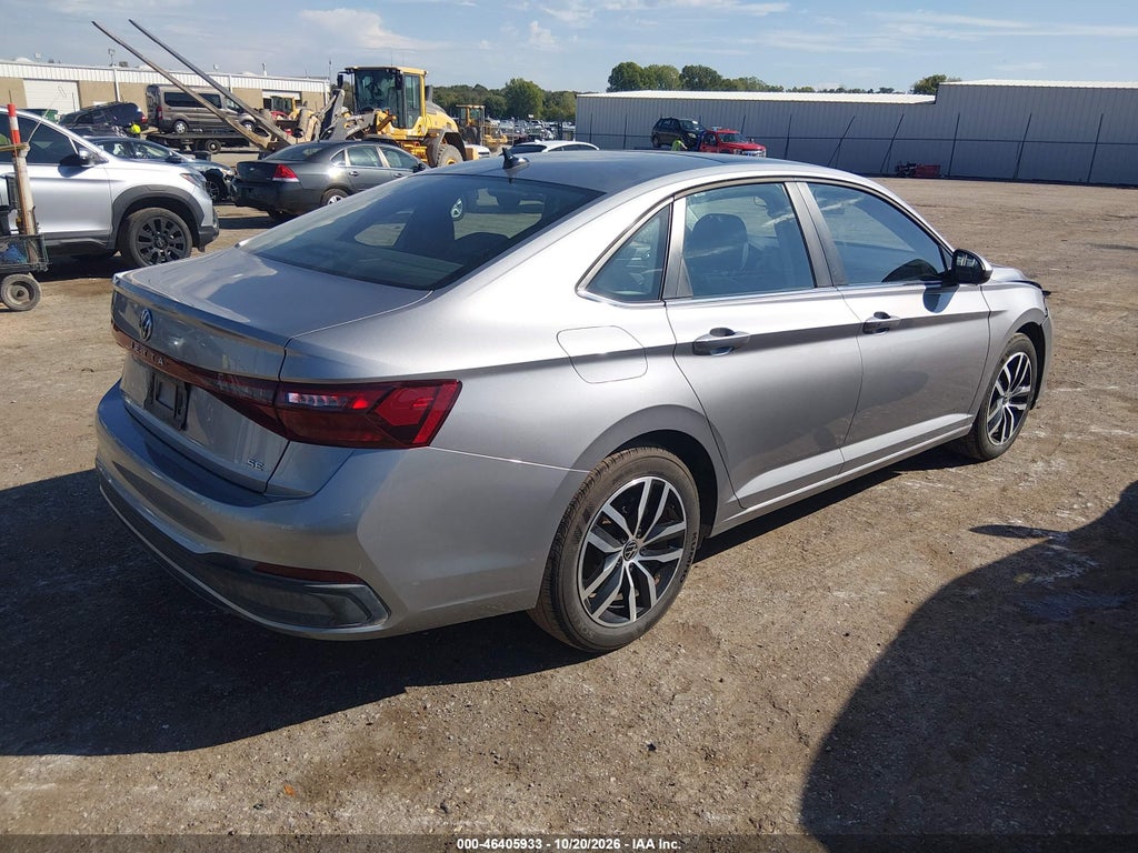 2026 Volkswagen Jetta SE photo 4