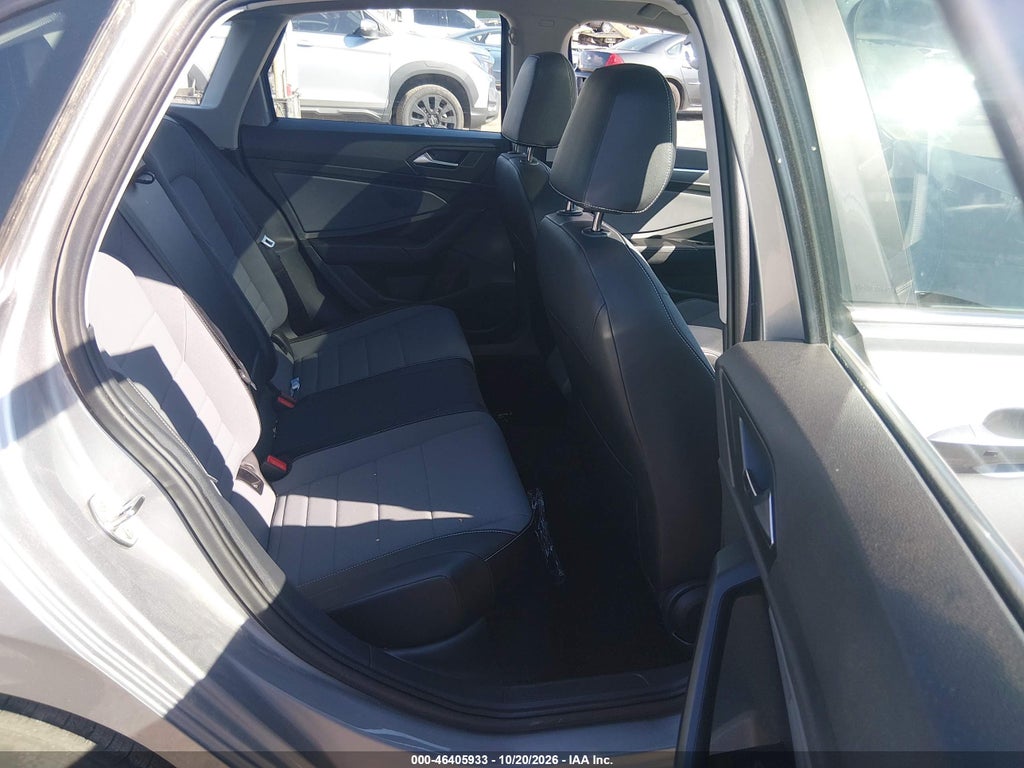 2026 Volkswagen Jetta SE photo 8