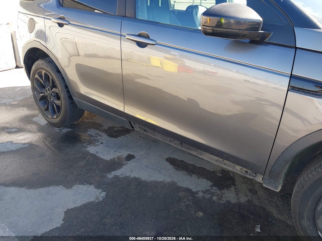 2016 Land Rover Discovery Sport HSE photo 6
