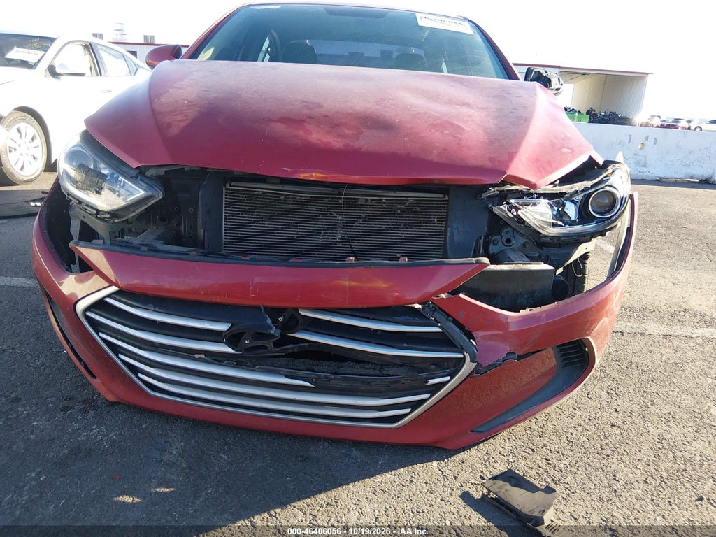 2018 Hyundai Elantra SEL photo 6