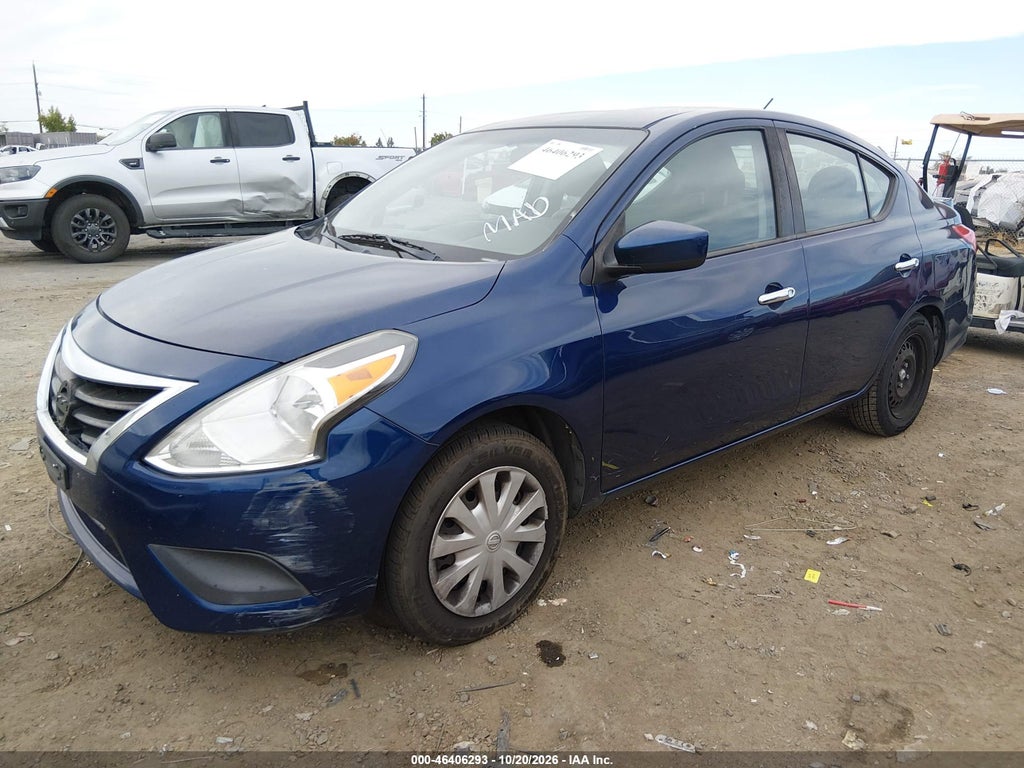 2018 Nissan Versa 1.6 SV photo 2