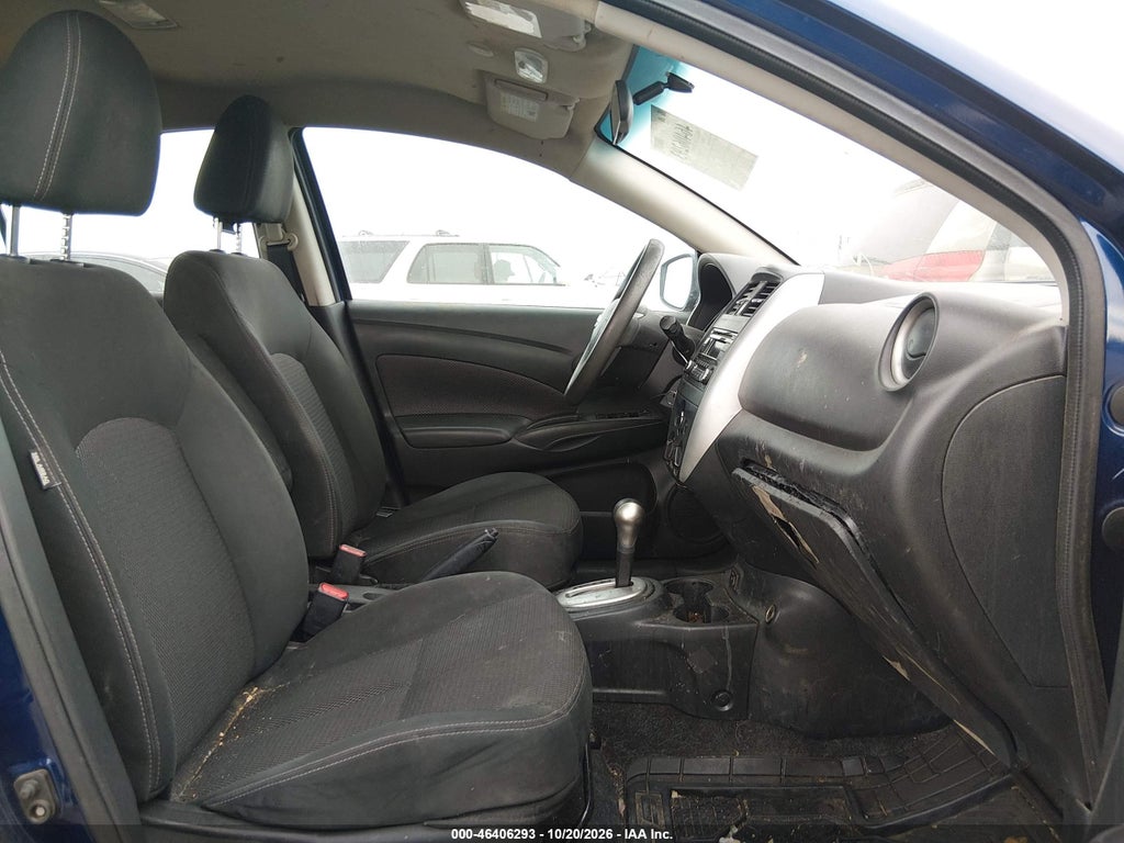 2018 Nissan Versa 1.6 SV photo 5