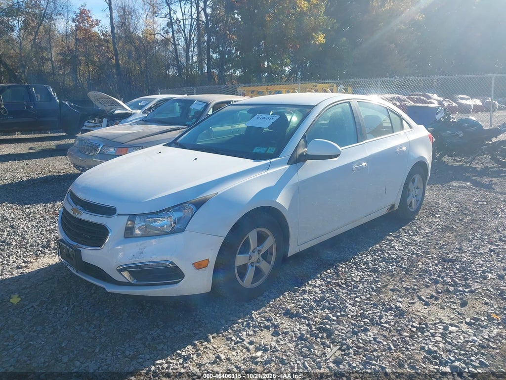 2016 Chevrolet Cruze Limited 1LT Auto photo 2