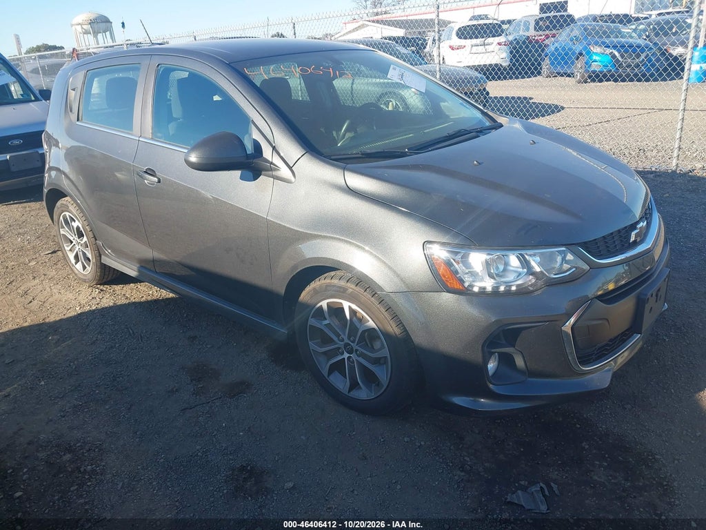 2019 Chevrolet Sonic LT Auto photo 1