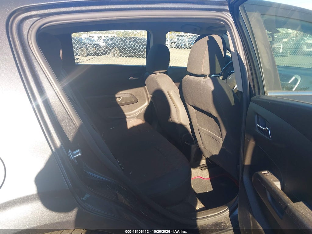 2019 Chevrolet Sonic LT Auto photo 8